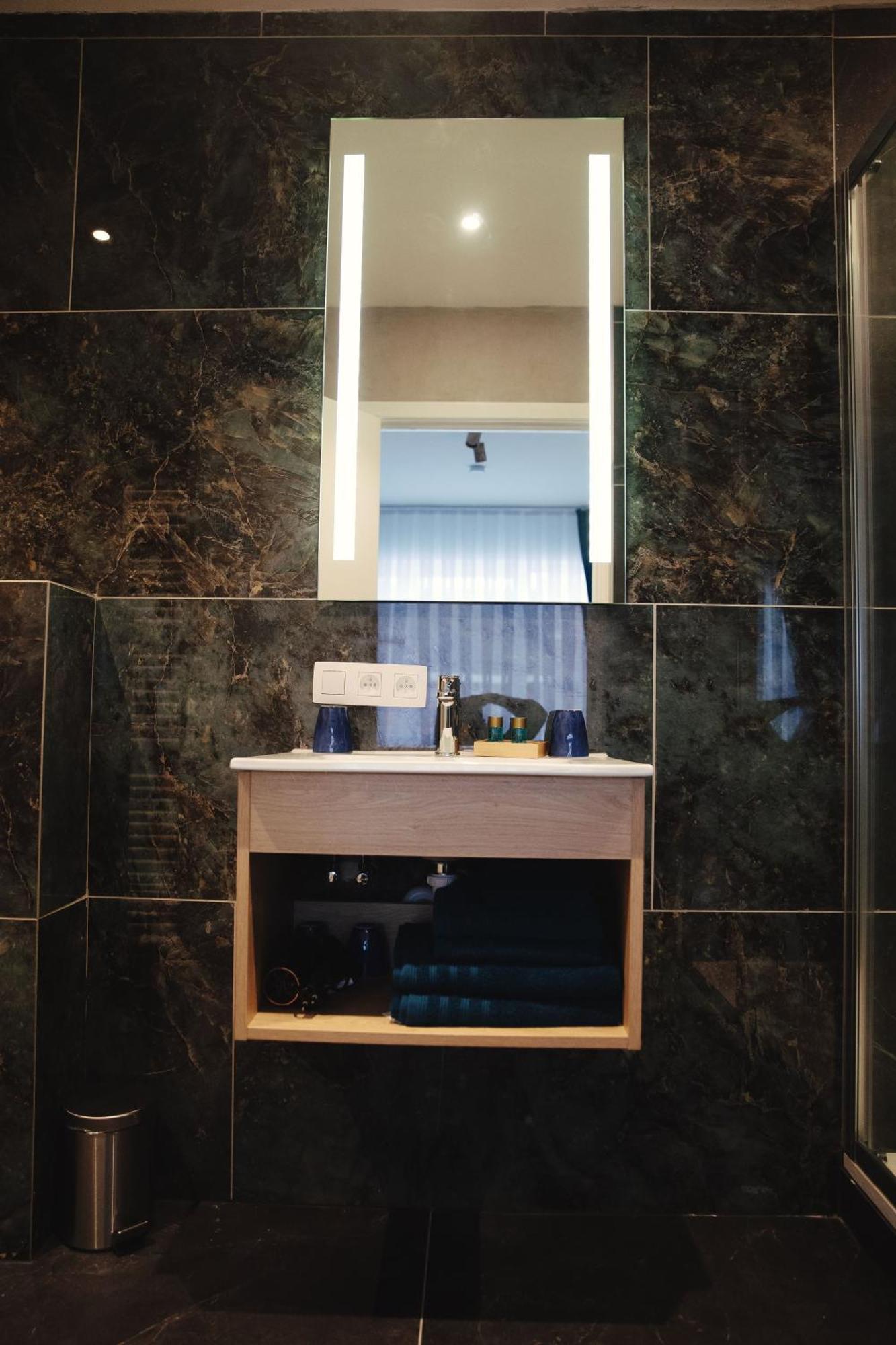 Md Luxury Bed and Breakfast Μπριζ Εξωτερικό φωτογραφία